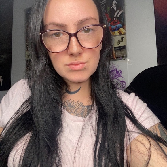 Meet your Posher, Eloise - Picture 1 of 1